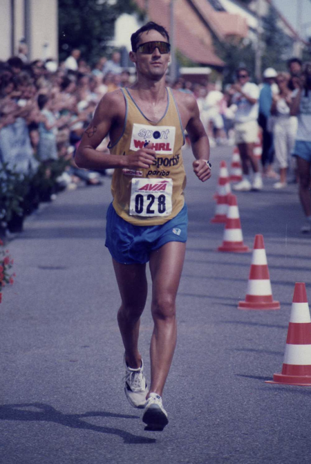 Entre o Músculo e o Cérebro: Carboidratos, Glicose e o Controle Biológico da Performance Humana