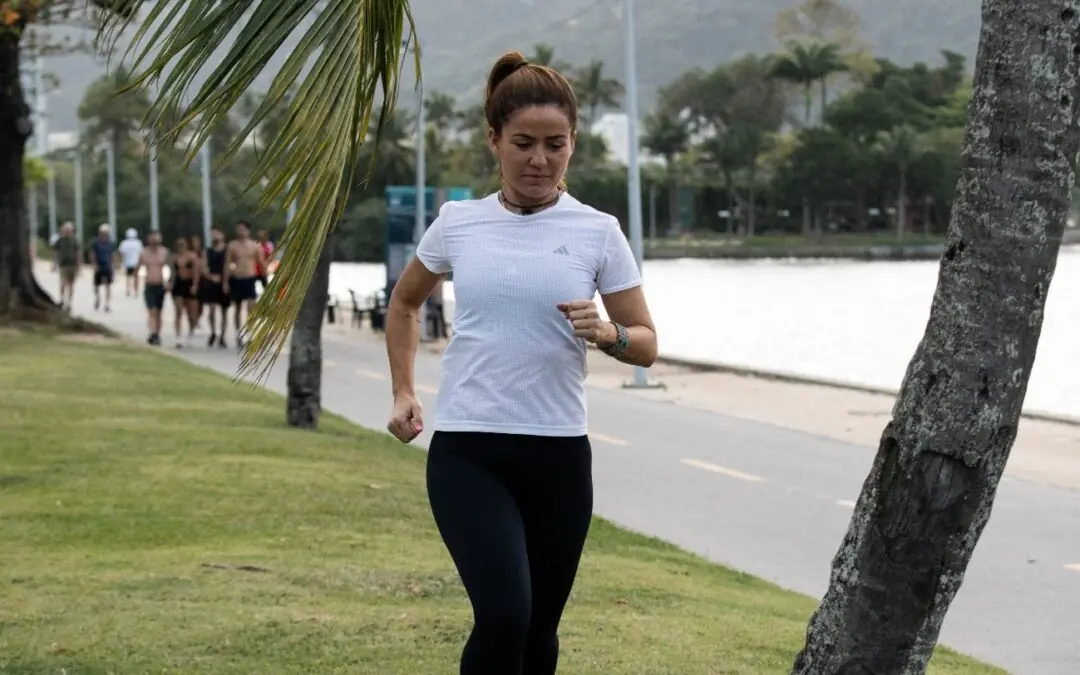 Entre o Silêncio Entre Batimentos: A Variabilidade da Frequência Cardíaca como Janela Biológica da Recuperação em Atletas de Endurance