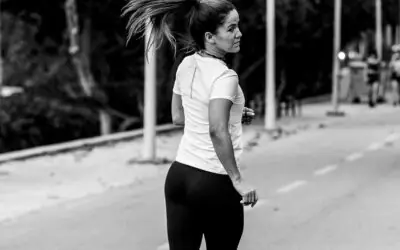 Da epiderme à mitocôndria: vitamina D, folato e a arquitetura evolutiva do desempenho humano de endurance