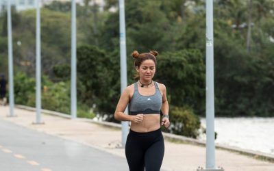 Arquitetura Integrativa do Declínio do Desempenho de Endurance no Envelhecimento: Interações Cardiovasculares, Vasculares, Neuromusculares e Regulatórias em Atletas Máster