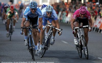 CORAÇÃO DO ATLETA: ADAPTAÇÕES ESTRUTURAIS, FUNCIONAIS, ELÉTRICAS E MOLECULARES ENTRE A FISIOLOGIA E A FRONTEIRA COM A PATOLOGIA