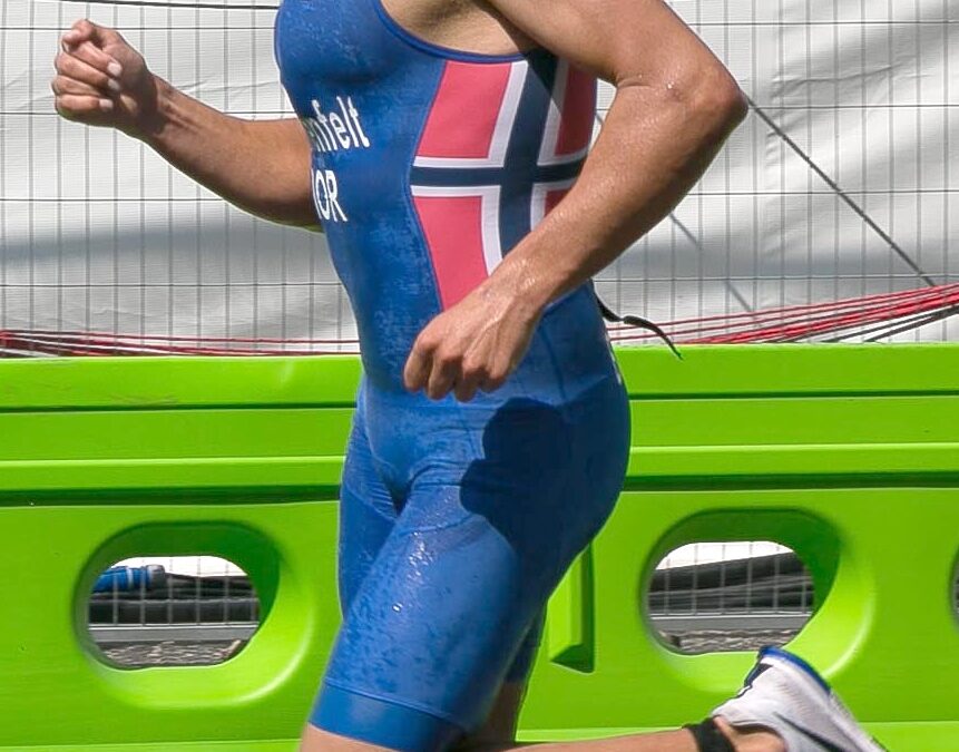 Determinantes Fisiológicos e Limites Metodológicos do VO₂máx Extremamente Elevado em Atletas de Endurance