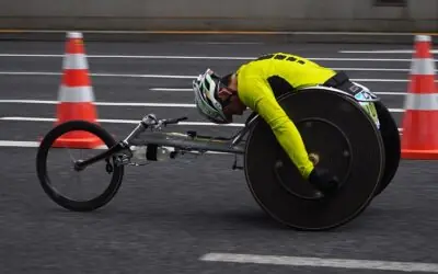 Integração cardiorrespiratória e eficiência mecânica no consumo de oxigênio em atletas usuários de cadeira de rodas: determinantes fisiológicos e implicações para o desempenho